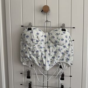SHEIN White Floral Bustier Crop Top with Lavender and Green Accents